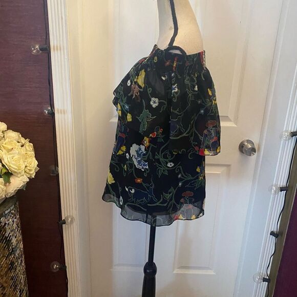 Tibi 100% silk off shoulder blouse. S - Picture 3 of 9